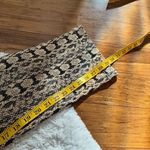 DANIELLE BERNSTEIN Faux Snakeskin Pants Sz 2 Beige Black - Picture 7 of 11